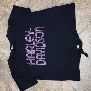 Black T-shirt with knot